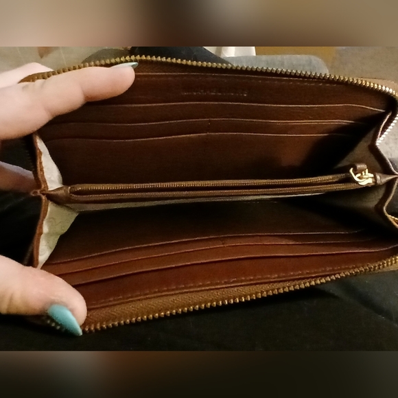 ✨ Michael Kors Jet Set Travel Zip Around Wallet | MK Signature Monogram Brown - Picture 7 of 10